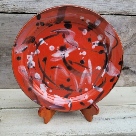 DUKE ESTERWOOD Mystic Mud Pottery Pie Plate 9"  Red Black White North Carolina - Picture 1 of 12